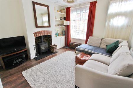 2 bedroom House To Let - Photo 2