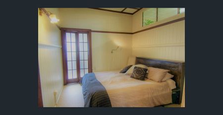 22 Crowther Street, West End, Qld 4101 - Photo 5