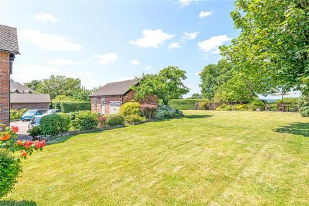 5 bedroom detached house to rent - Photo 3