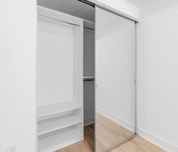 For Lease - 333 Sunseeker Avenue Unit# 137, Innisfil, Ontario - Photo 3