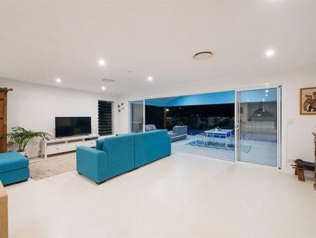 5 Andrew Avenue, - Photo 5