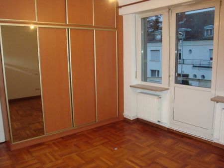 APPARTEMENT - 82 m2 - 4 pièces rue des AlliÃ©s à FORBACH 57600 - Photo 3