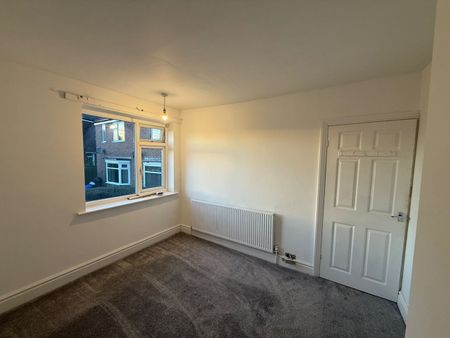 3 Bed Semi-Detached House, Skelwith Close, S4 - Photo 5