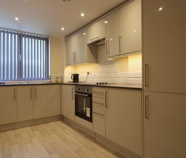 Abbott Road, Bournemouth, Dorset - Photo 3