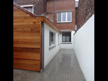 Woning met 3 slaapkamers en terras - Photo 3