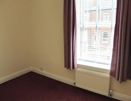 2 Bedroom Terraced Available Arranging tenancy - Photo 4