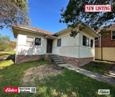 Conveniently Located Home! - Call for Private Inspection Today! - Photo 5