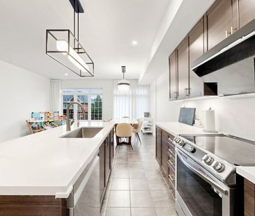 For Lease - 259 Dundas Way, Markham, Ontario - Photo 5