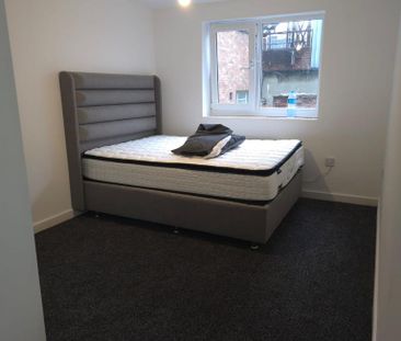 10 bedroom house share to rent - Photo 3