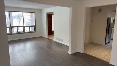 For Lease - 62 Elgin Mills Road, Richmond Hill, Ontario - Photo 4