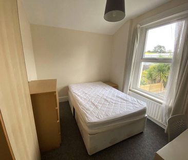 5 bedroom terraced house to rent - Photo 5