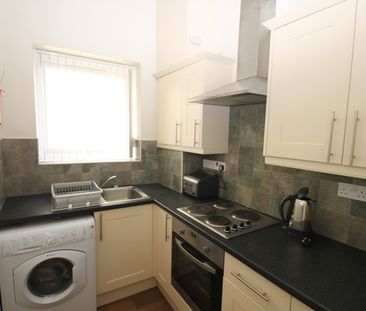 2 Bedroom | Flat 2, 9 North Road East, PL4 6AS - Photo 1