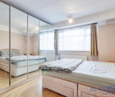 3 bedroom terraced house to rent - Photo 6