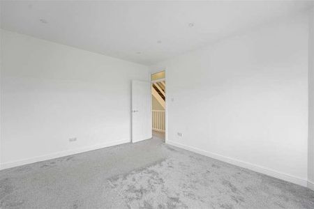Albert Road, Wood Green, N22 - Photo 2