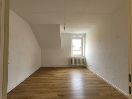 Gemütliches renoviertes Dachgeschoss… 2 Zimmer, Küche, Bad - Foto 5