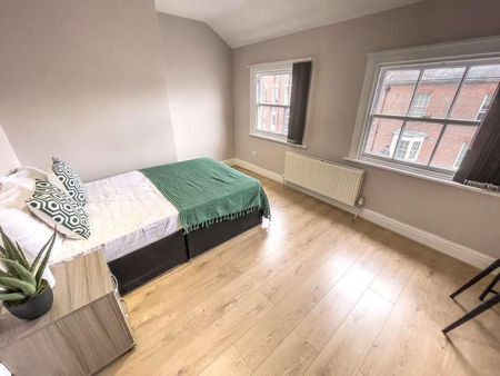 Clarence Street, L3 - Photo 3