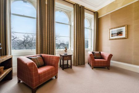 Price £3,600 pcm - Available Now - Furnished - Photo 5