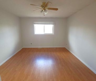 For Lease - 98 Buchanan Street Unit# Upper, Barrie, Ontario - Photo 1