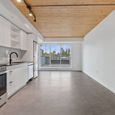 Main & 41st | Brand New 2 Bedroom Apartments - Photo 1