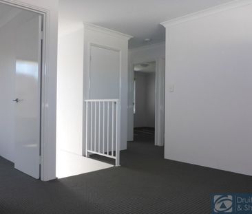 Modern Townhouse in excellent location - Photo 6