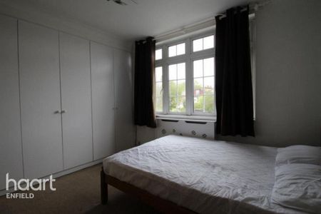 1 bedroom in a house share to rent - Photo 3