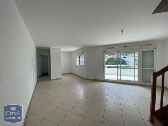Location Appartement 5 pièces 129m² ST DENIS 97400 - Photo 1