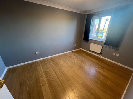 Clover Gardens, Stamford - Photo 3