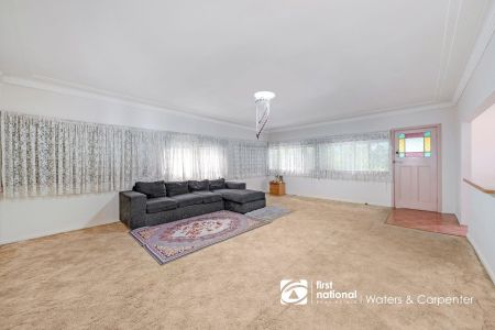 Spacious Family Home in Prime Location - 81 Station Road, Auburn - Photo 3