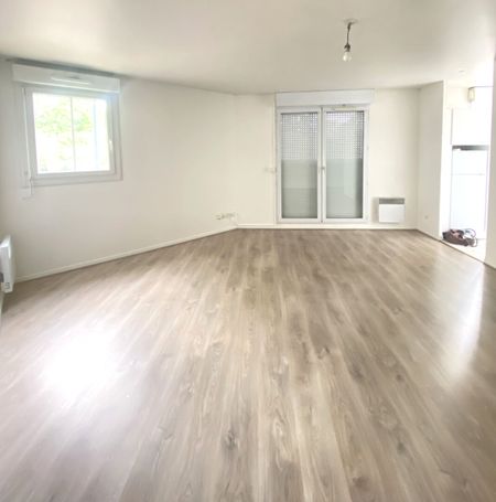 Location Appartement 1 pièce 36m² - Photo 3