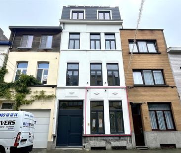 Nieuw appartement met 1 slaapkamer en terras in totaal gerenoveerd gebouw! - Foto 1