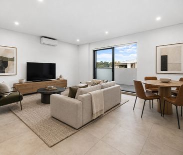 Modern Apartment with Park Views and Spacious Entertaining Balcony - Photo 1