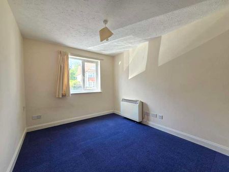 Online Enquiries Only! Shaftesbury Avenue, Portswood, SO17 - Photo 3
