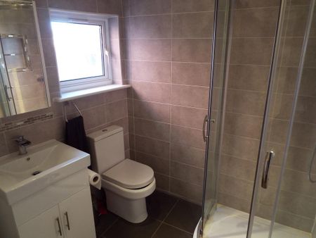 1 bedroom flat to rent - Photo 4