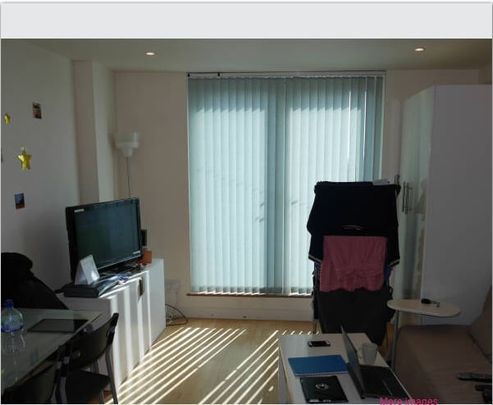 2 Bed Flat, Lyon Road, HA1 - Photo 1