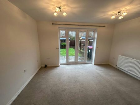 Terraced House to rent on - Photo 4