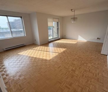 10259 Av. du Bois-de-Boulogne, app.701, H4N 3A9, H4N 3A9, Montréal - Photo 2