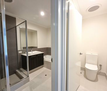 Modern Spacious Family Home - Photo 3