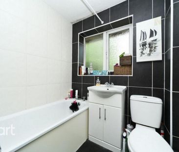 1 bedroom semi-detached house to rent - Photo 5