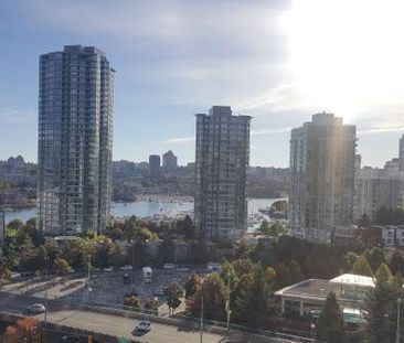 Yaletown 1 Bedroom + Den with Waterviews - Fully furnished - Photo 1