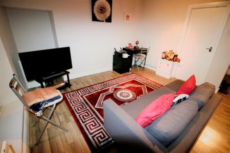 1 Bed 1 Bath - Photo 5