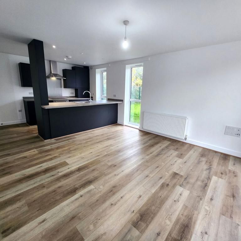 2 bedroom flat to rent - Photo 1