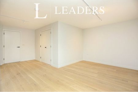 2 bedroom apartment to rent Marischal Road, London, SE13 - Photo 5