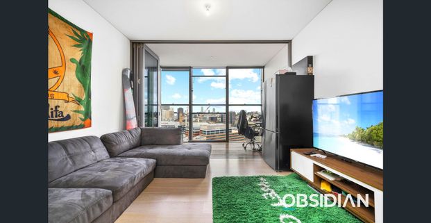 Stunning Views from this Luxurious Executive Apartment - Photo 1