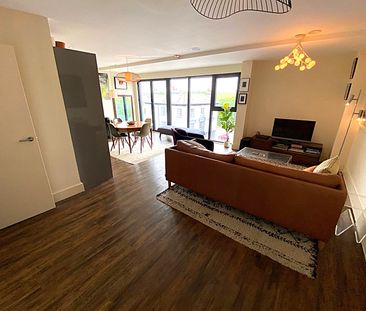 £1,200 PCM, Modern Fully Furnished Two Bedroom Apartment in Welling... - Photo 3