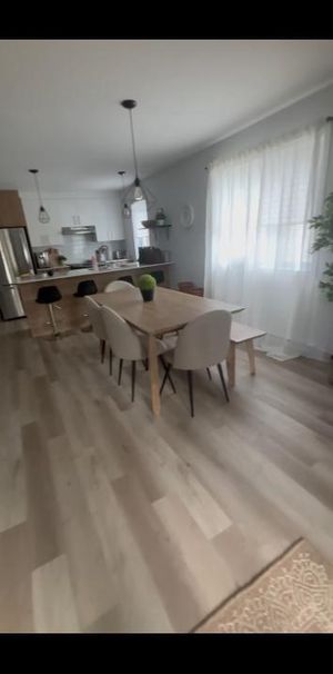 Grand 4 1/2 - Photo 1