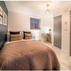 1 bedroom in a house share to rent - Photo 2