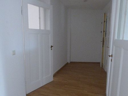 Erstbezug nach Reno- Vierraumwohnung mit Balkon - Foto 3