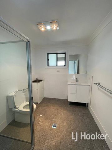 Modern, Brand New Unit - Photo 4