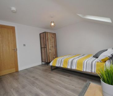 5 bedroom terraced house to rent - Photo 1