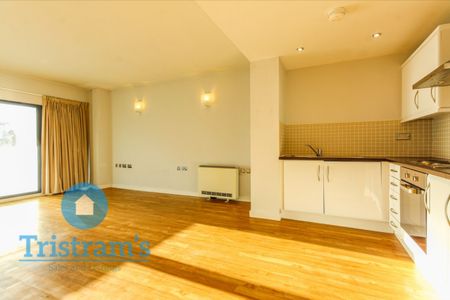 1 bed Apartment for Rent - Photo 2